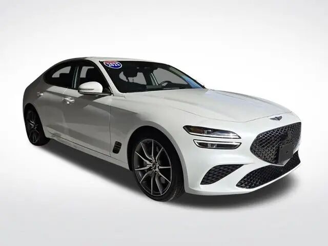 2025 Genesis G70 2.5T Standard