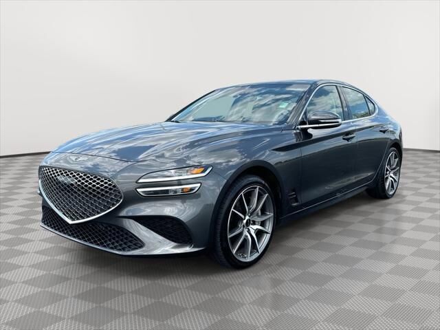2025 Genesis G70 2.5T Standard
