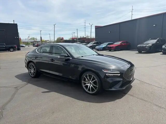 2025 Genesis G70 2.5T Standard