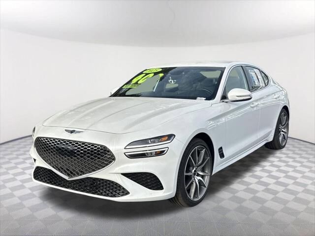 2025 Genesis G70 2.5T Standard