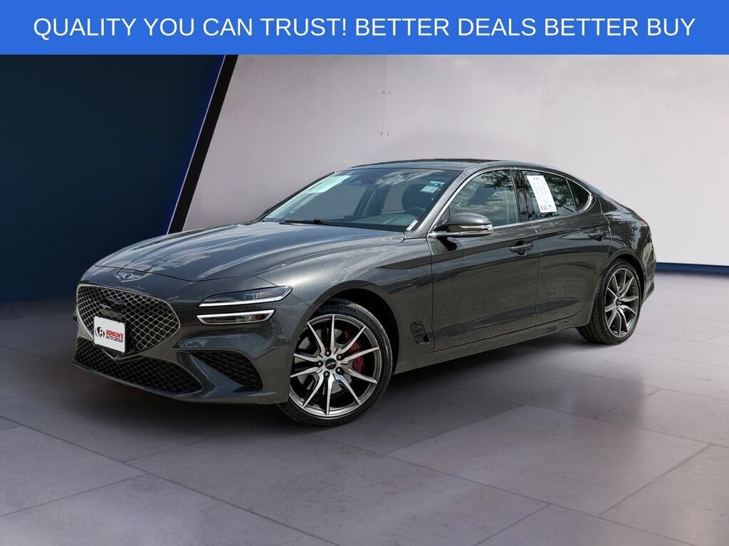 2025 Genesis G70 2.5T Standard — photo 1 of 13