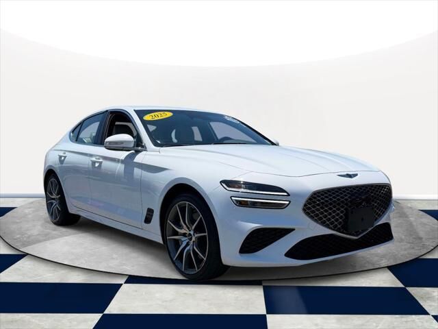 2025 Genesis G70 2.5T Standard