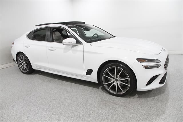 2022 Genesis G70 2.0T