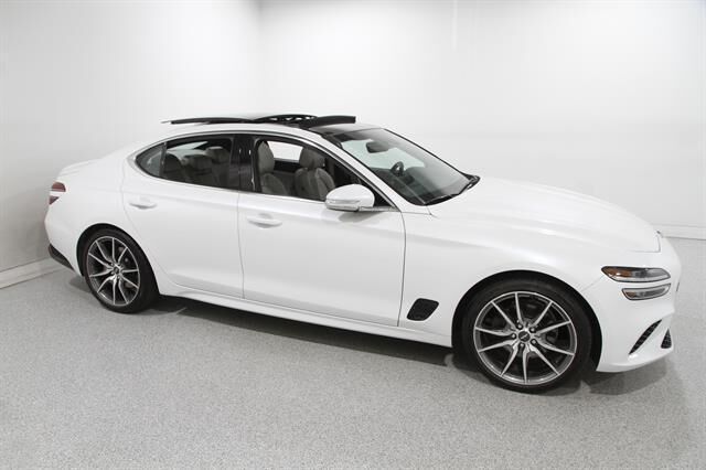 2022 Genesis G70 2.0T