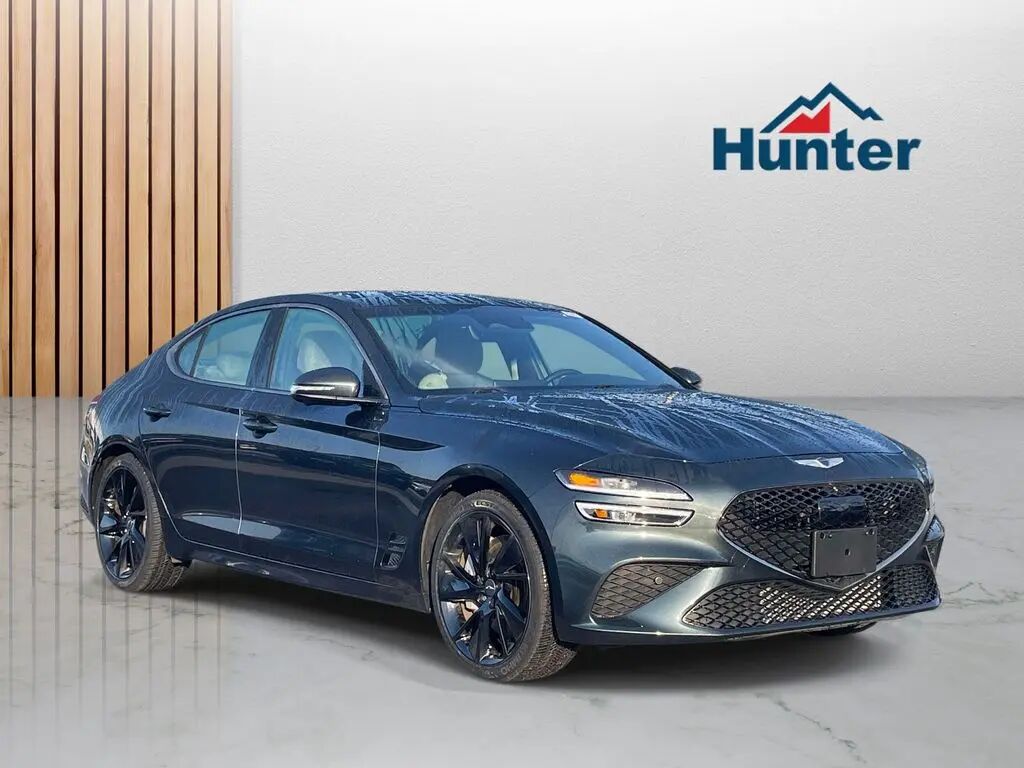 2023 Genesis G70 3.3T Standard — photo 1 of 13