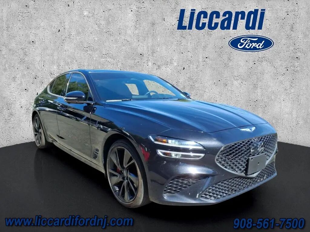 2023 Genesis G70 3.3T Standard — photo 1 of 13