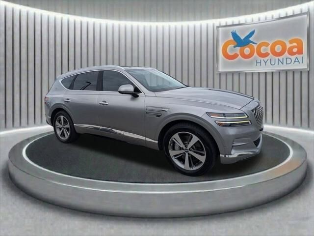 2022 Genesis GV80 2.5T — photo 1 of 13