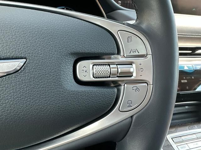 2022 Genesis GV80 2.5T
