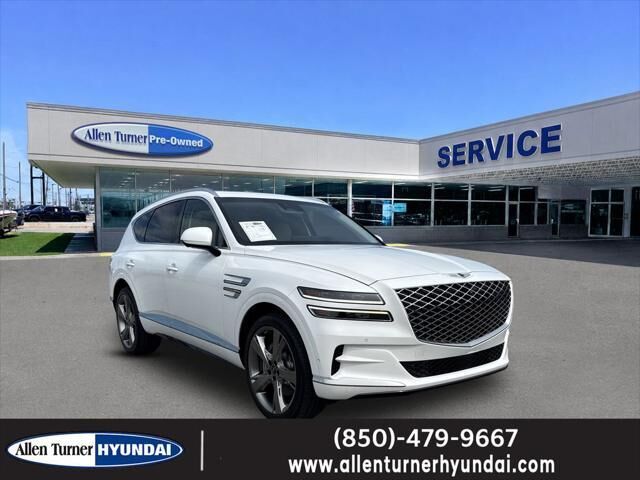 2023 Genesis GV80 2.5T — photo 1 of 13