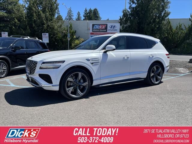 2025 Genesis GV80 3.5T Prestige — photo 1 of 13
