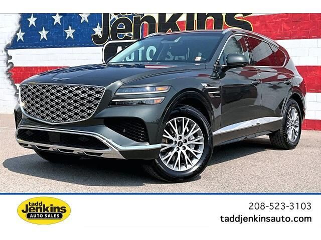 2025 Genesis GV80 2.5T Standard — photo 1 of 12