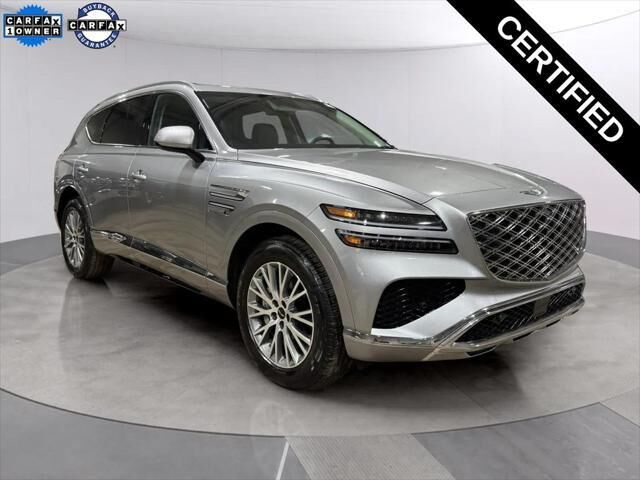2025 Genesis GV80 2.5T Standard — photo 1 of 13