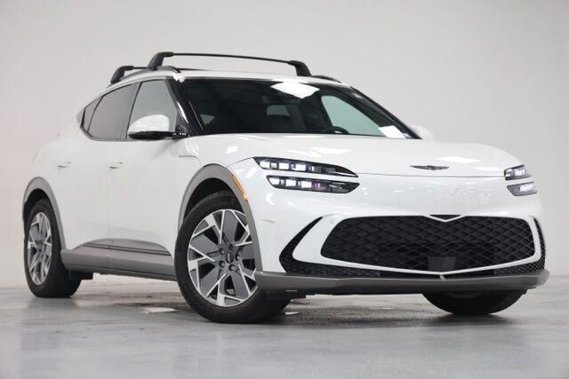2025 Genesis GV60 Standard