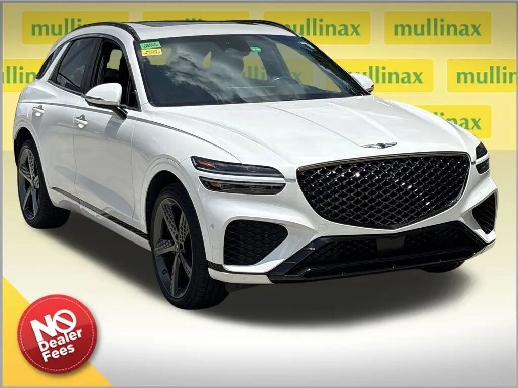2022 Genesis GV70 2.5T Standard — photo 1 of 13