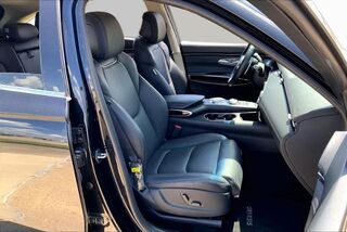 2025 Genesis GV70 2.5T Standard