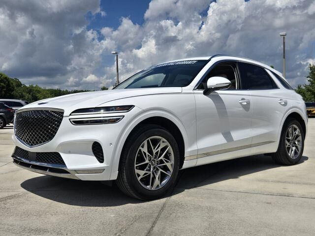 2022 Genesis GV70 2.5T Standard — photo 1 of 13