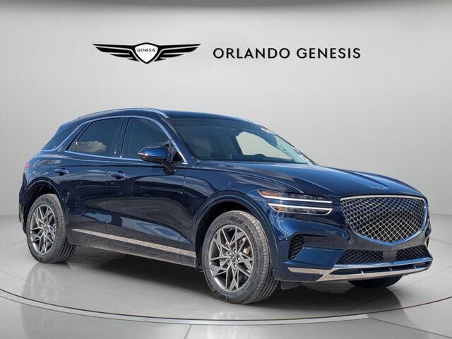2023 Genesis GV70 2.5T Standard — photo 1 of 13