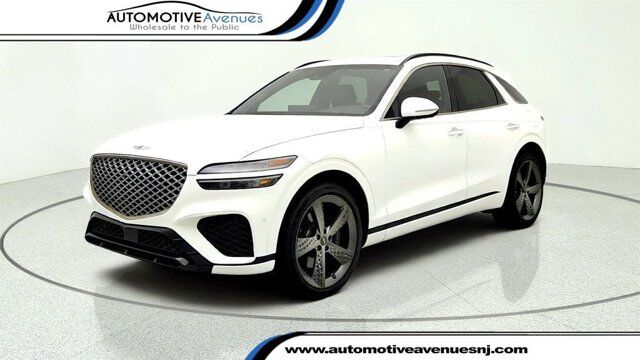 2023 Genesis GV70 2.5T — photo 1 of 13