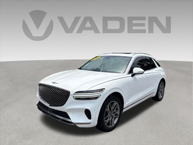 2023 Genesis GV70 2.5T Standard — photo 1 of 13