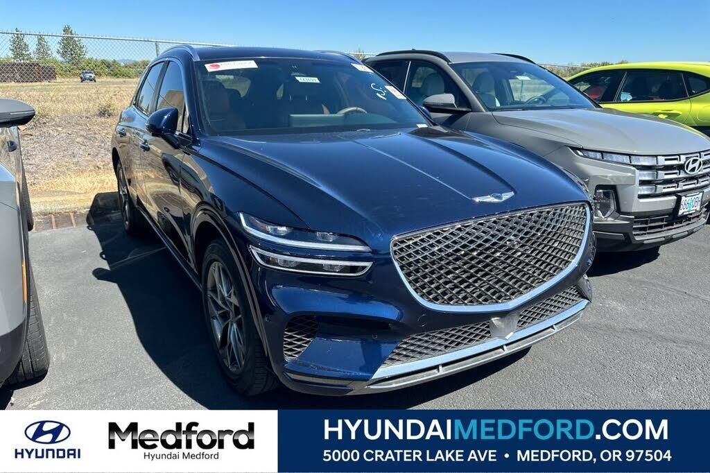 2022 Genesis GV70 2.5T Standard — photo 1 of 1