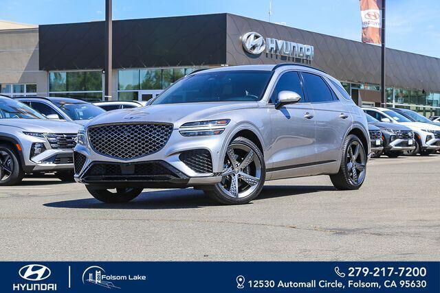 2023 Genesis GV70 2.5T Standard