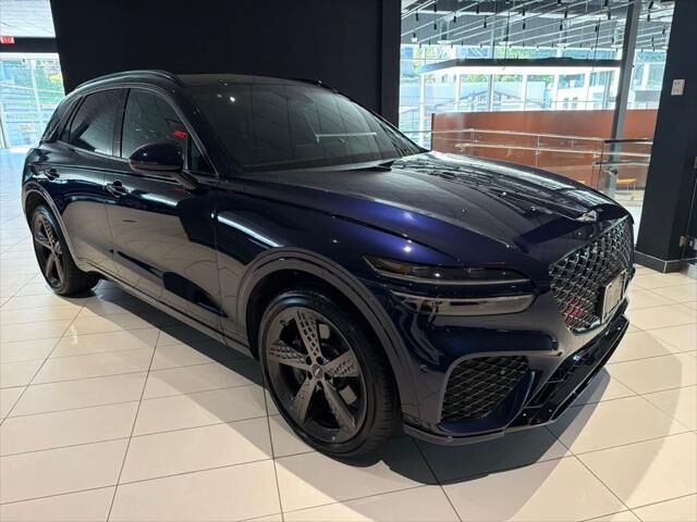 2023 Genesis GV70 2.5T Standard — photo 1 of 7