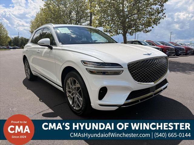 2025 Genesis GV70 2.5T Standard — photo 1 of 13