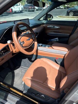 2023 Genesis GV70 2.5T Standard