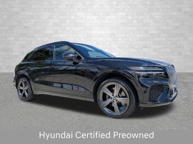 2023 Genesis GV70 2.5T Standard — photo 1 of 13