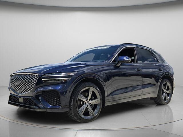 2023 Genesis GV70 2.5T Standard — photo 1 of 13