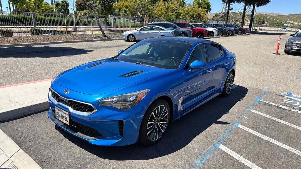 2018 Kia Stinger Premium — photo 1 of 4