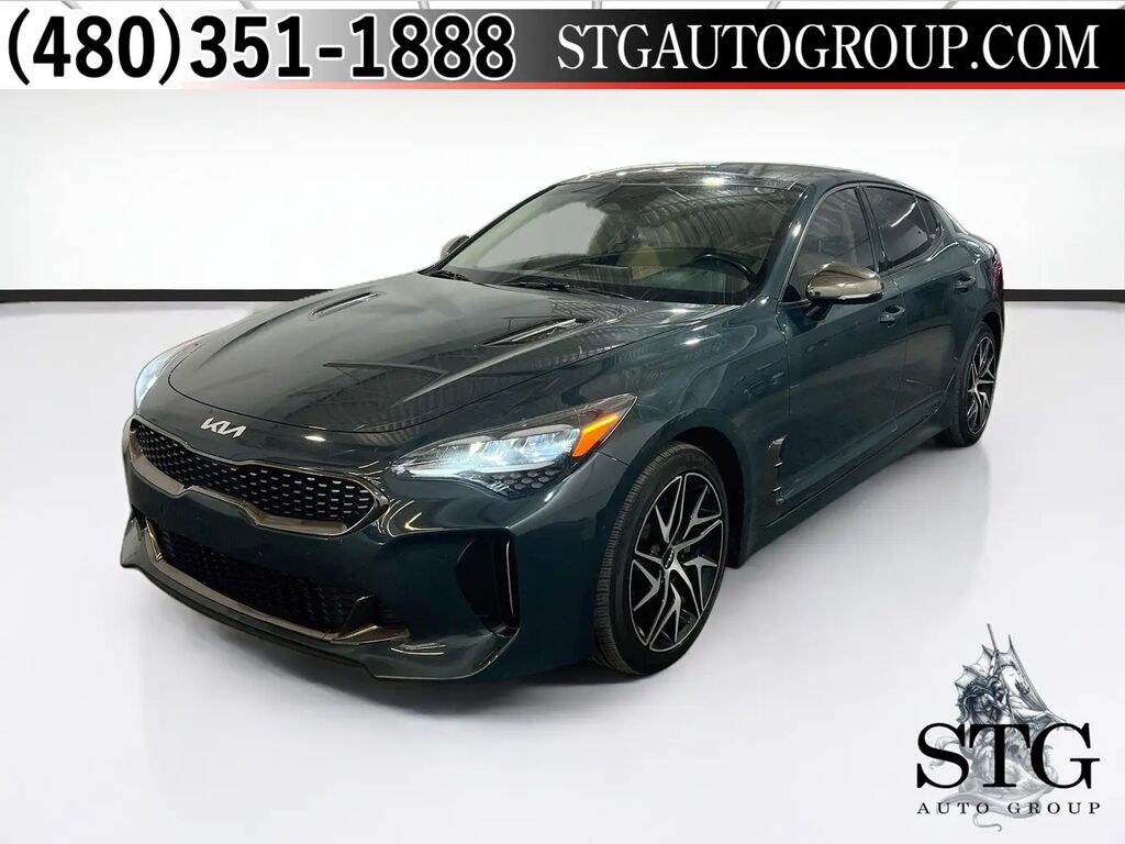 2023 Kia Stinger GT-Line — photo 1 of 13