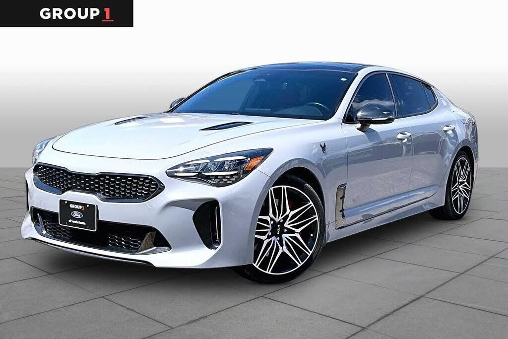 2022 Kia Stinger GT1 — photo 1 of 1