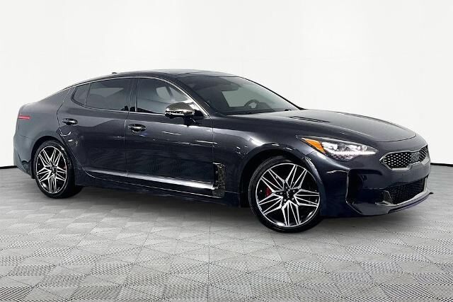 2023 Kia Stinger GT2 — photo 1 of 13