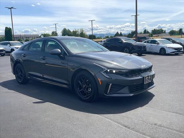 2025 Kia K5 LXS