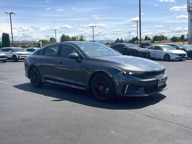 2025 Kia K5 LXS
