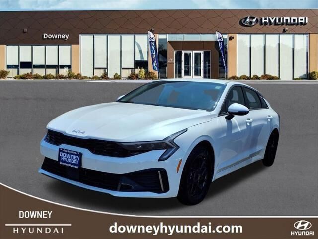 2025 Kia K5 LXS — photo 1 of 13