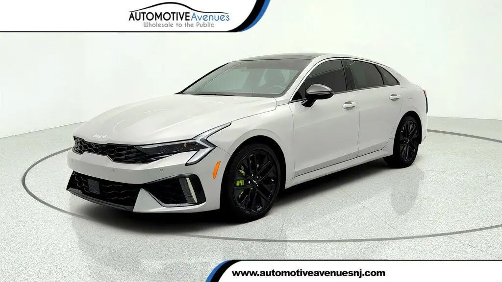 2025 Kia K5 GT — photo 1 of 13