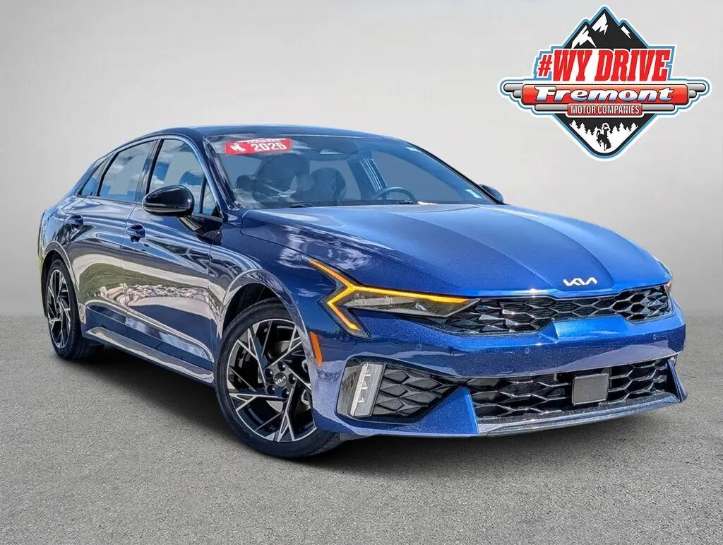 2025 Kia K5 GT-Line — photo 1 of 2