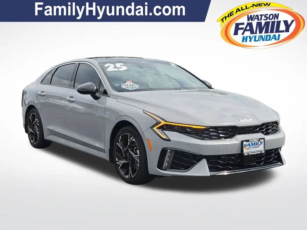2025 Kia K5 GT-Line — photo 1 of 13