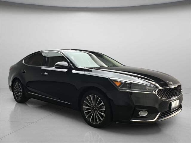 2017 Kia Cadenza Premium