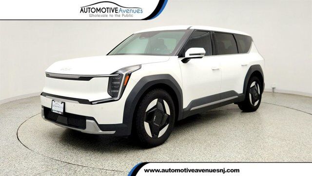 2024 Kia EV9 Light Long Range