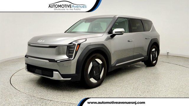 2024 Kia EV9 Light Long Range