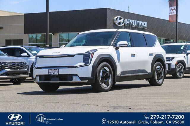 2024 Kia EV9 Light Long Range