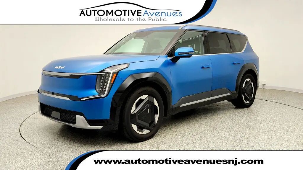 2024 Kia EV9 Land — photo 1 of 13