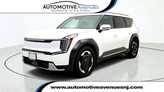2024 Kia EV9 Land