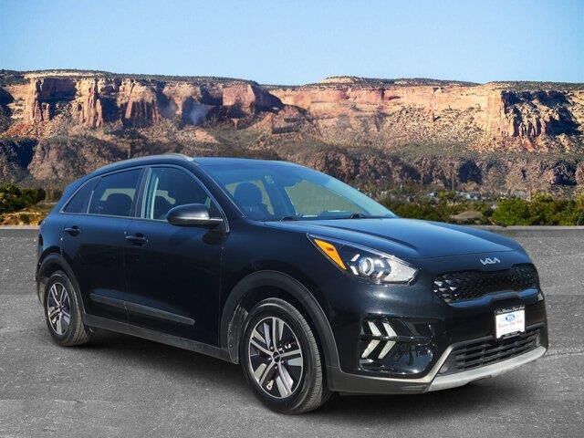2022 Kia Niro LXS