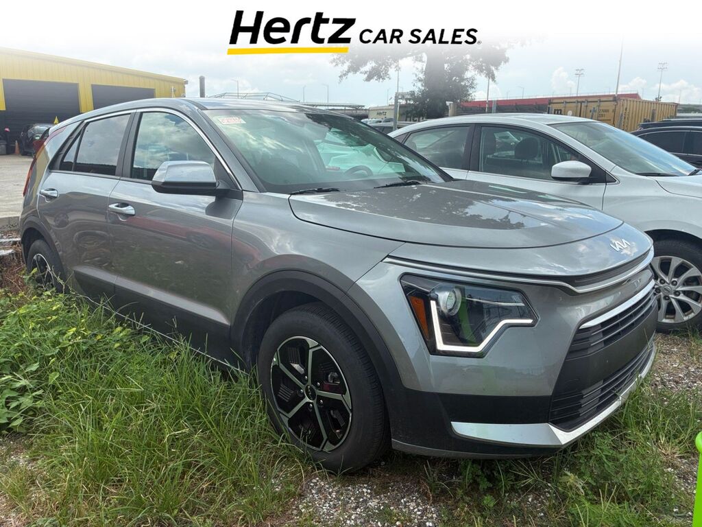 2026 Kia Niro LX — photo 1 of 4