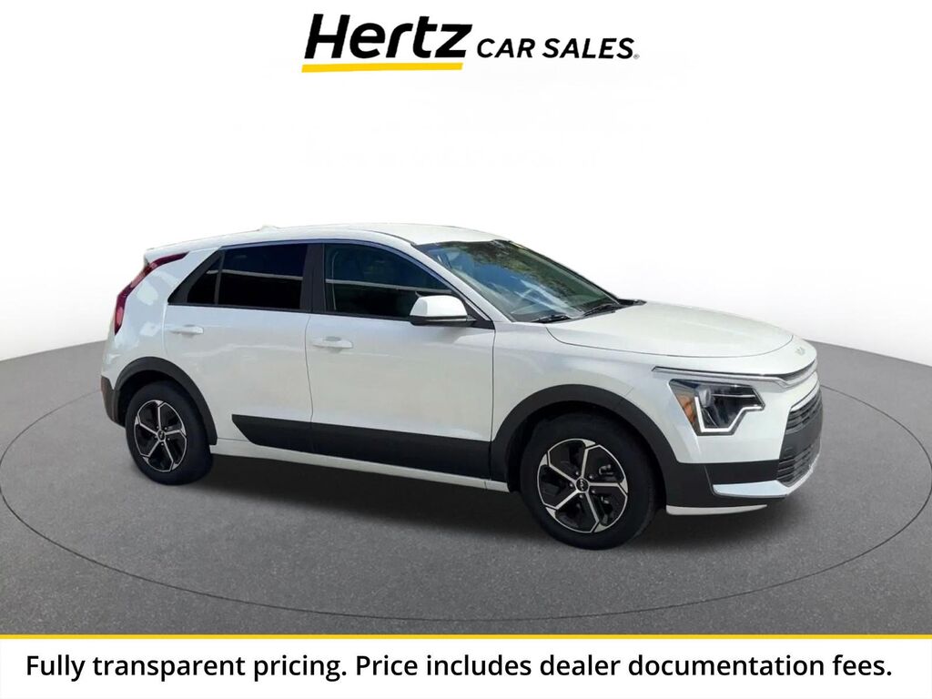 2026 Kia Niro LX — photo 1 of 11