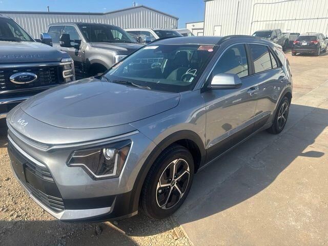 2025 Kia Niro LX